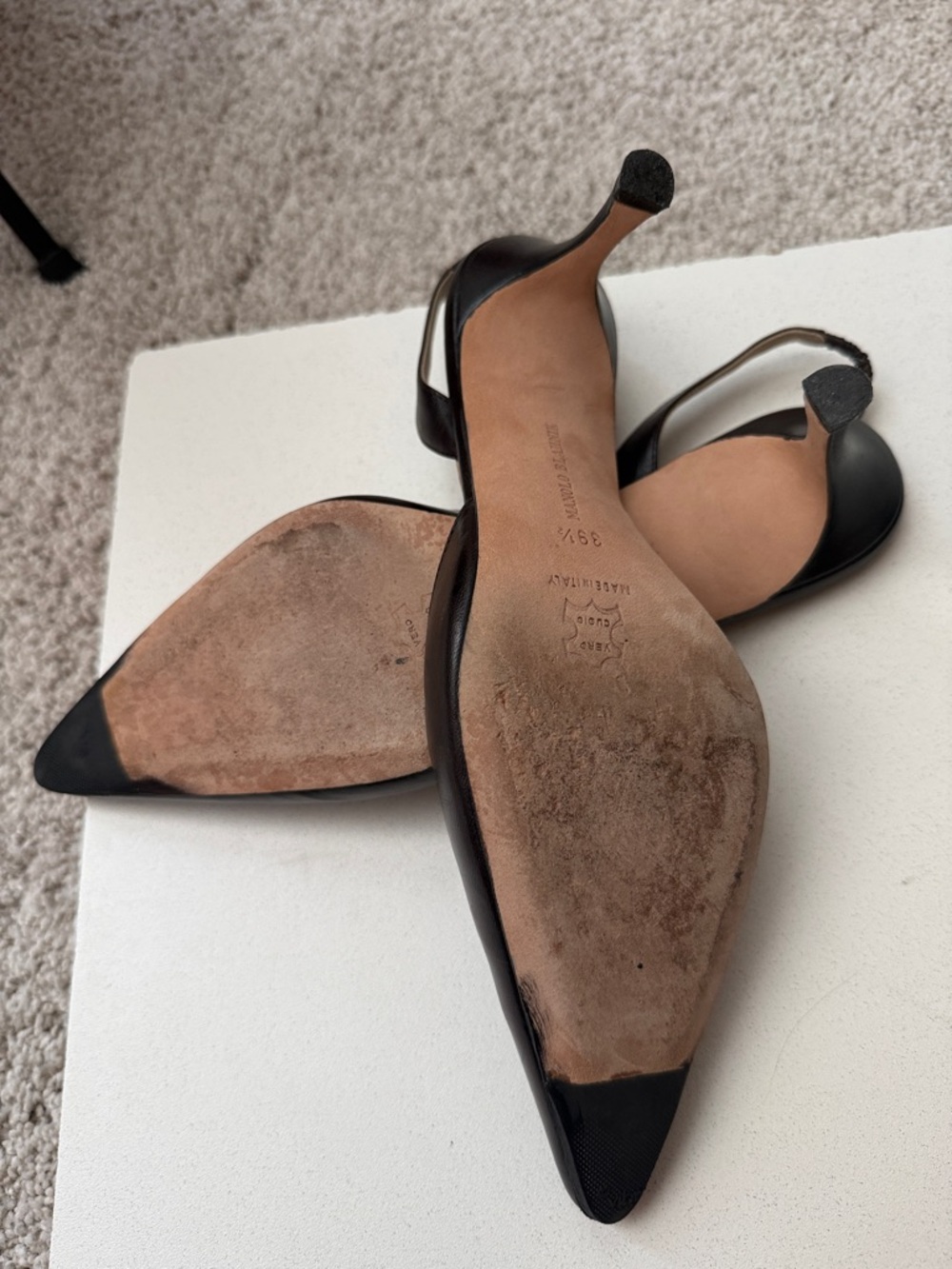 Manolo Blahnik Black Leather Pointed Slingback Heels - Picture 4 of 6